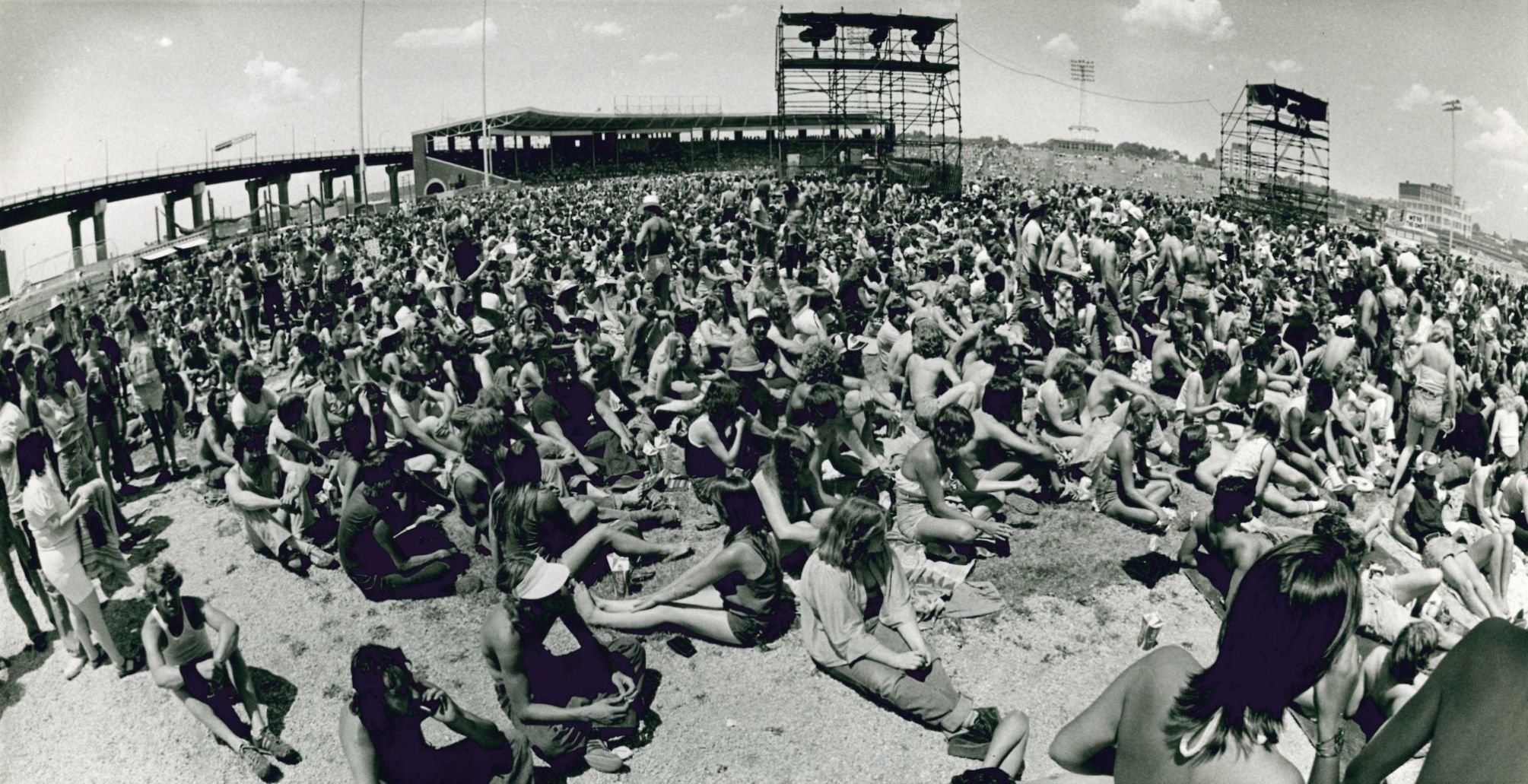 19790603 -- Mississippi River Jam II
